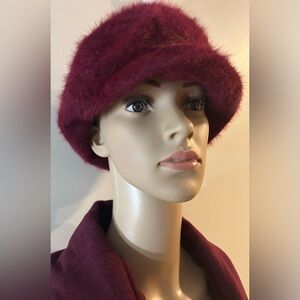 VINTAGE MADE IN ENGLAND RABBIT FUR/HAIR WINE RED Fluffi by Merida 1960s HAT